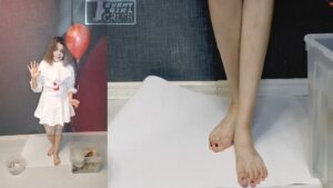 FGTZAP – Claire as Pennywise Barefoot Only